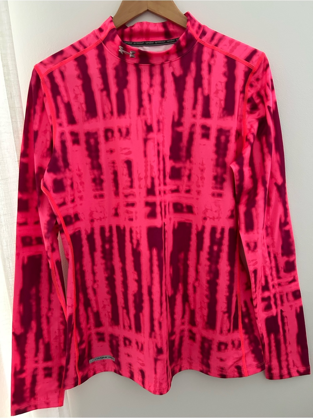 Under Armour Women's Hot Pink Tie-Dye Long Sleeve Performance Top